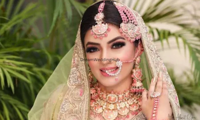 Grace Salons  Makeup Artist